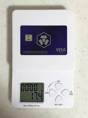Crypto.com Royal Indigo card on my kitchen scale